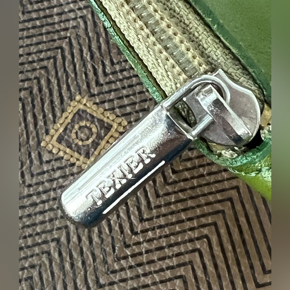 Texier France Leather Retro Avocado Green and Brown Envelope Style Backpack RARE - Picture 8 of 15